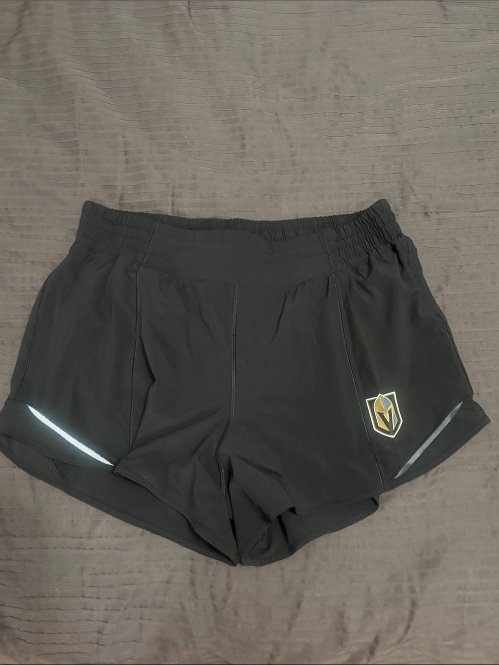 Lululemon Las Vegas Knights Hotty Hot Shorts 4” Size 14 Like New